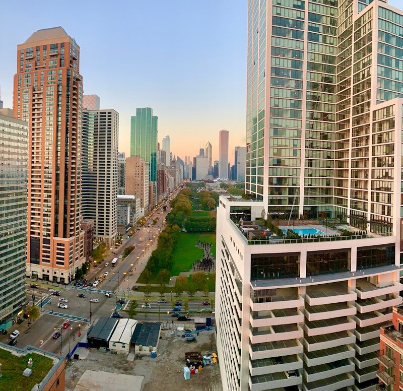Best Chicago Buildings for People Without Cars