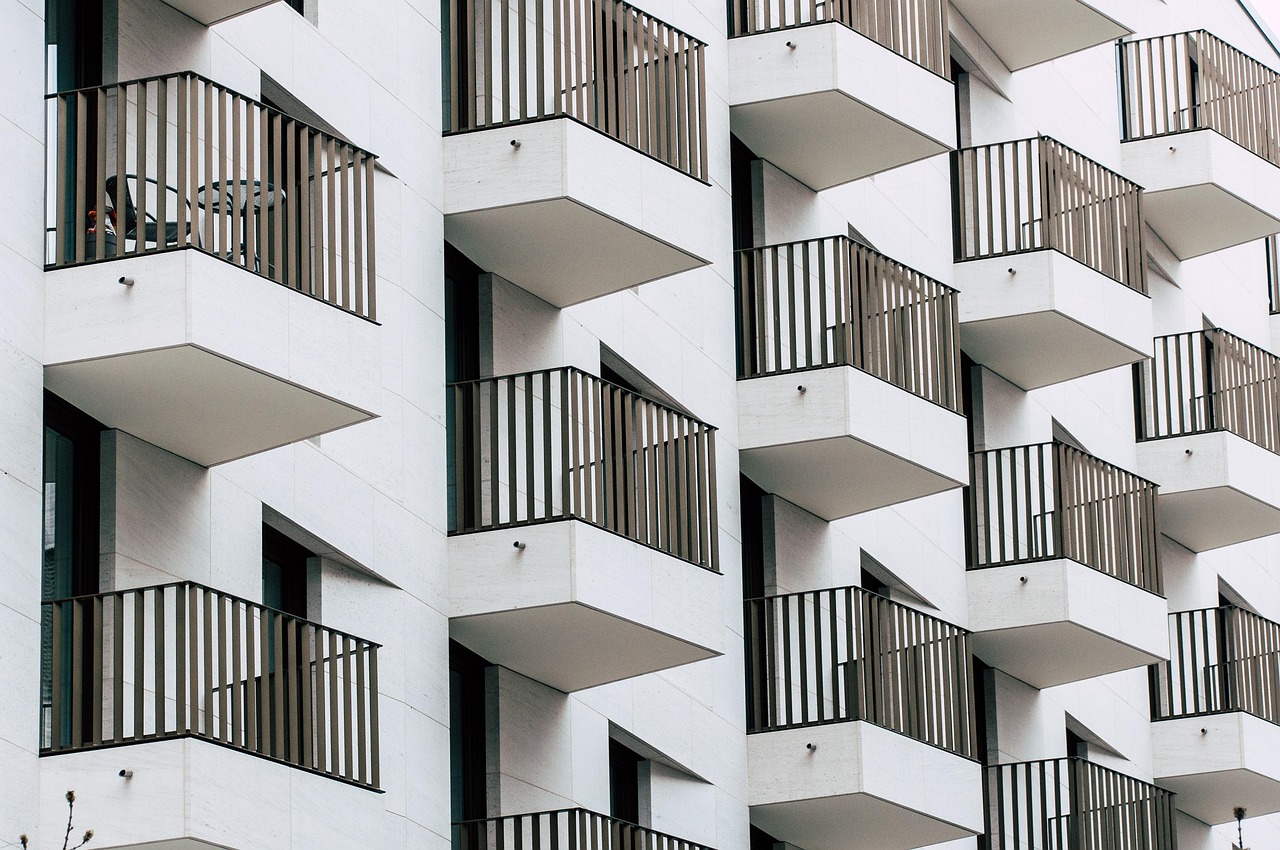 Housing Options for Grad Students