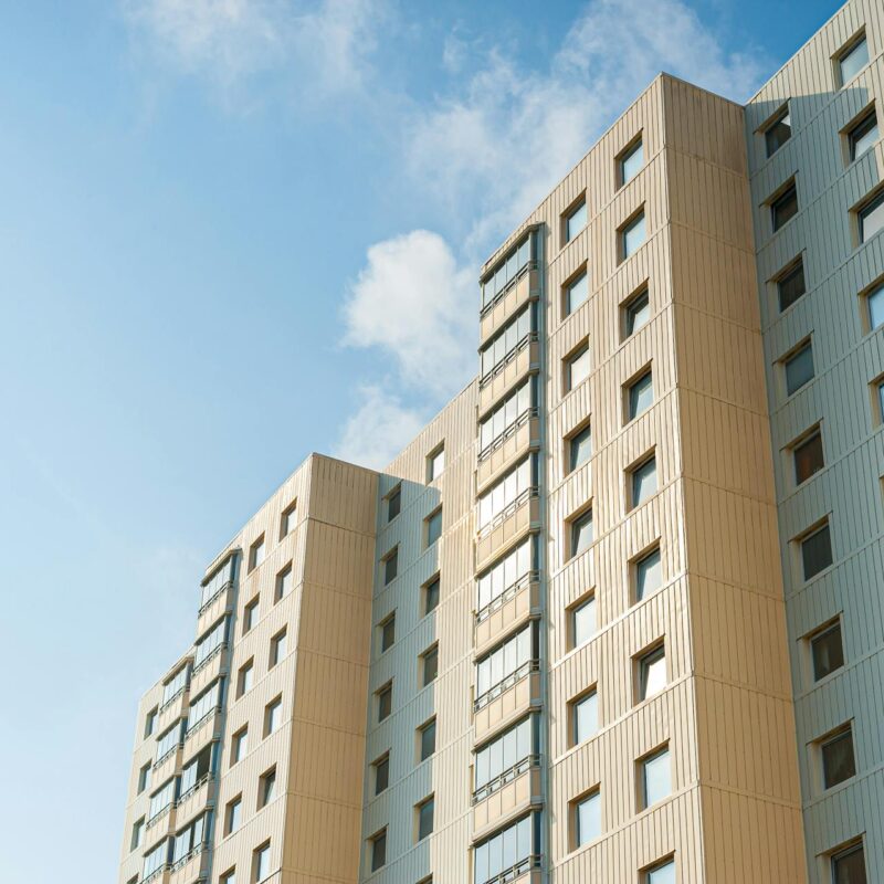 Summer Leasing in Chicago