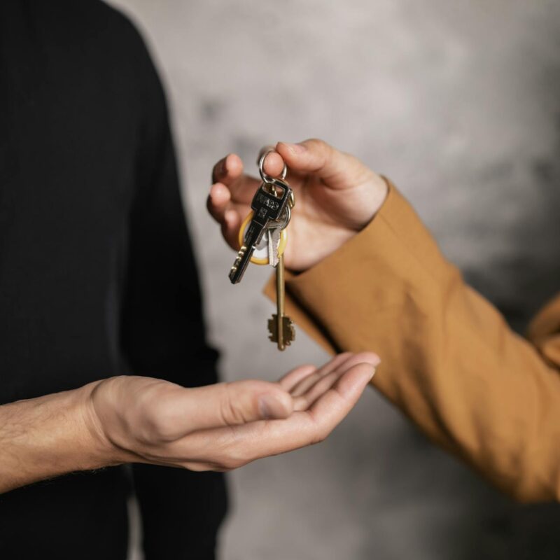 short-term furnished rental scams